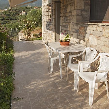 Ellinas Homes Megali Mantineia Экстерьер фото